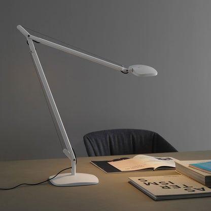Volee LED Table Lamp in Detail.