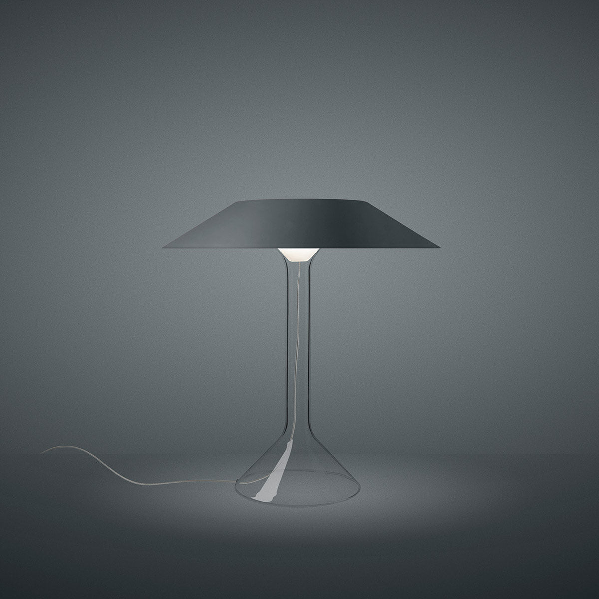 Chapeaux Metallo LED Table Lamp in Detail.