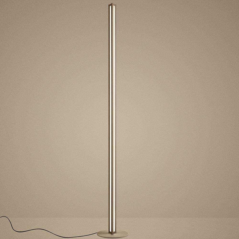 Chiaroscura LED Floor Lamp in Detail.
