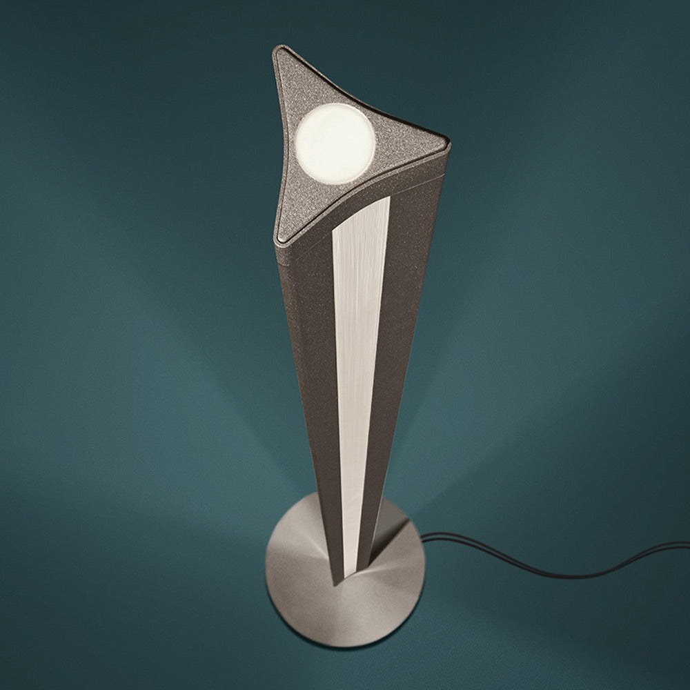 Chiaroscura LED Floor Lamp in Detail.