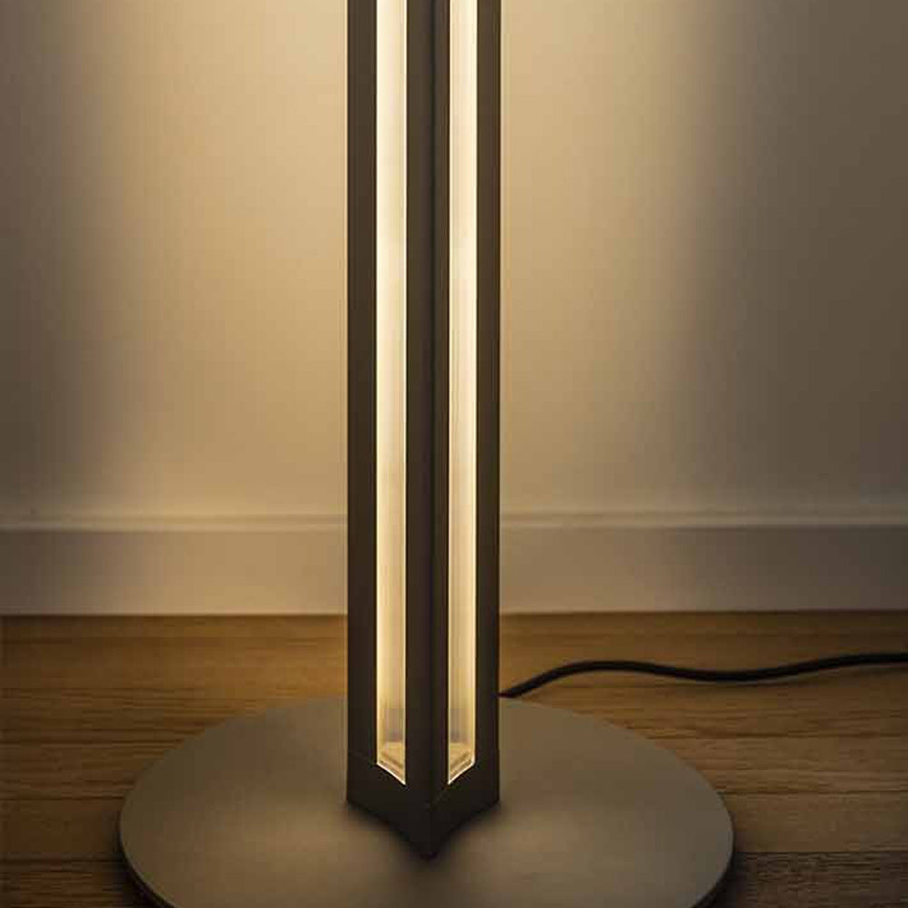 Chiaroscura LED Floor Lamp in Detail.