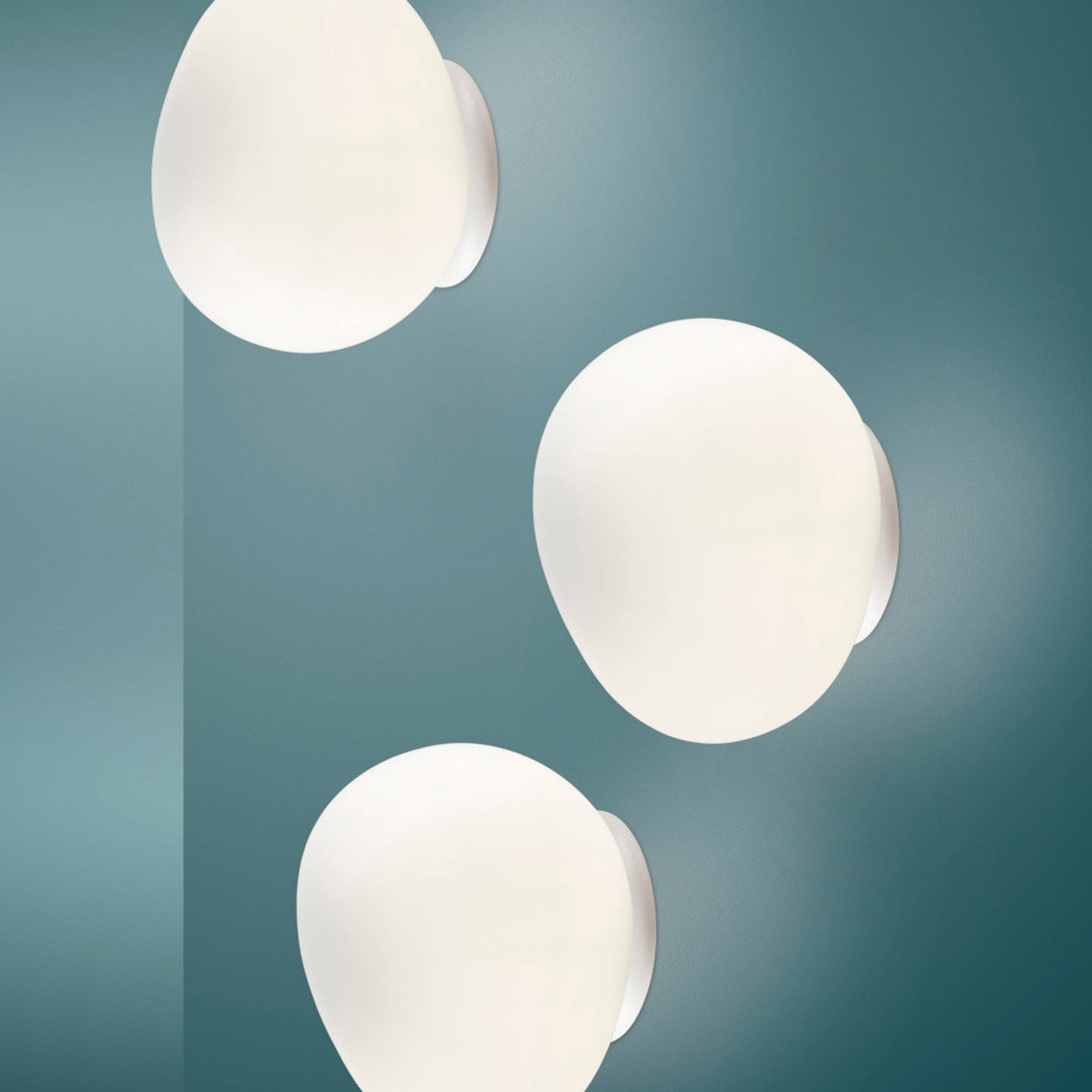 Gregg Outdoor Ceiling / Wall Light in Detail.