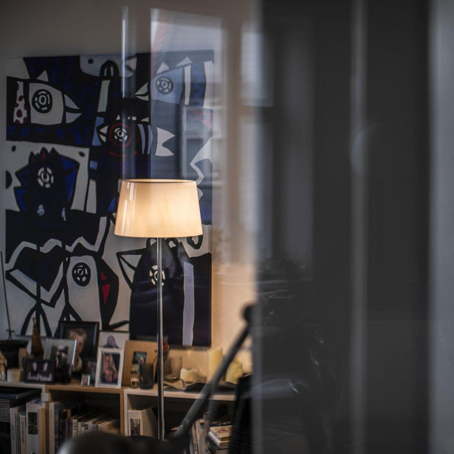 Lumiere XXL Floor Lamp in living room.