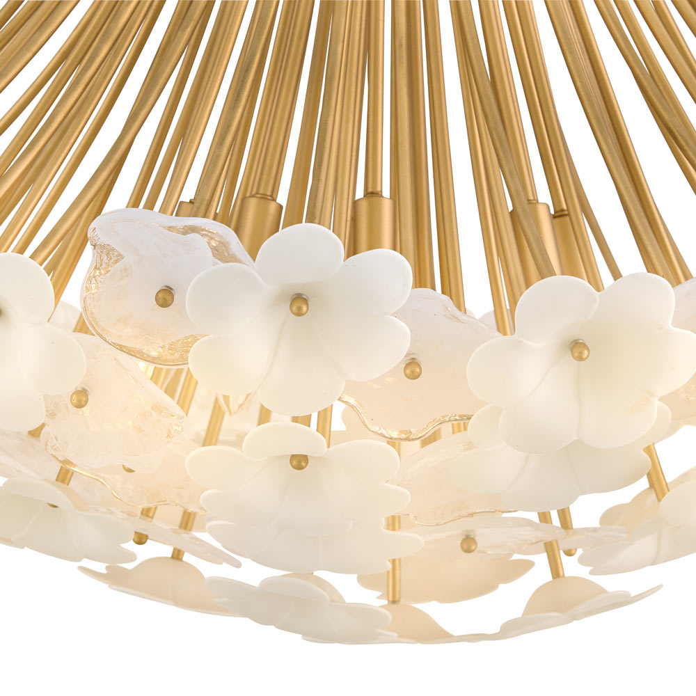 Marianne Chandelier in Detail.