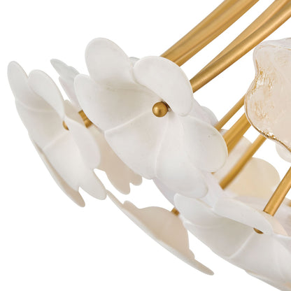 Marianne Chandelier in Detail.