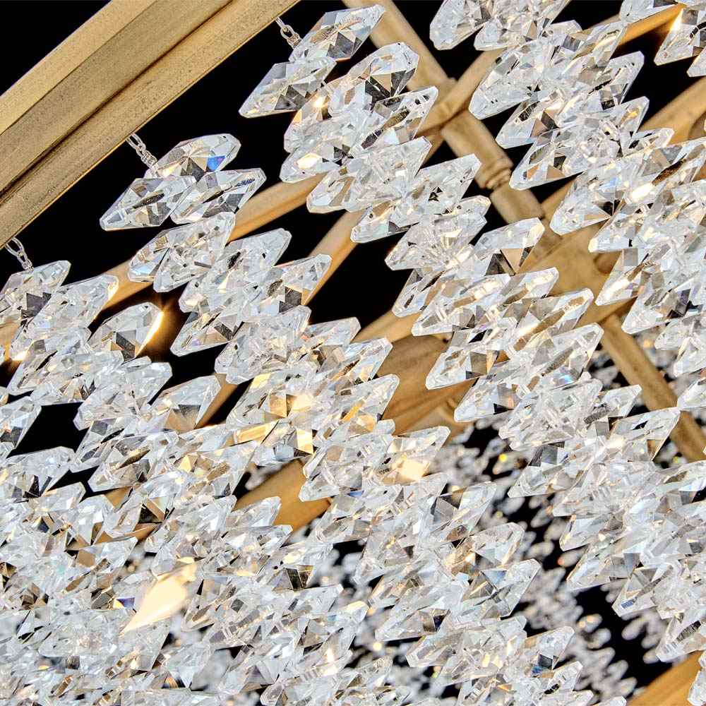 Rubina Chandelier in Detail.