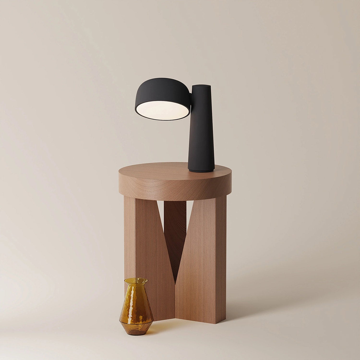 Gio Table Lamp in Detail.