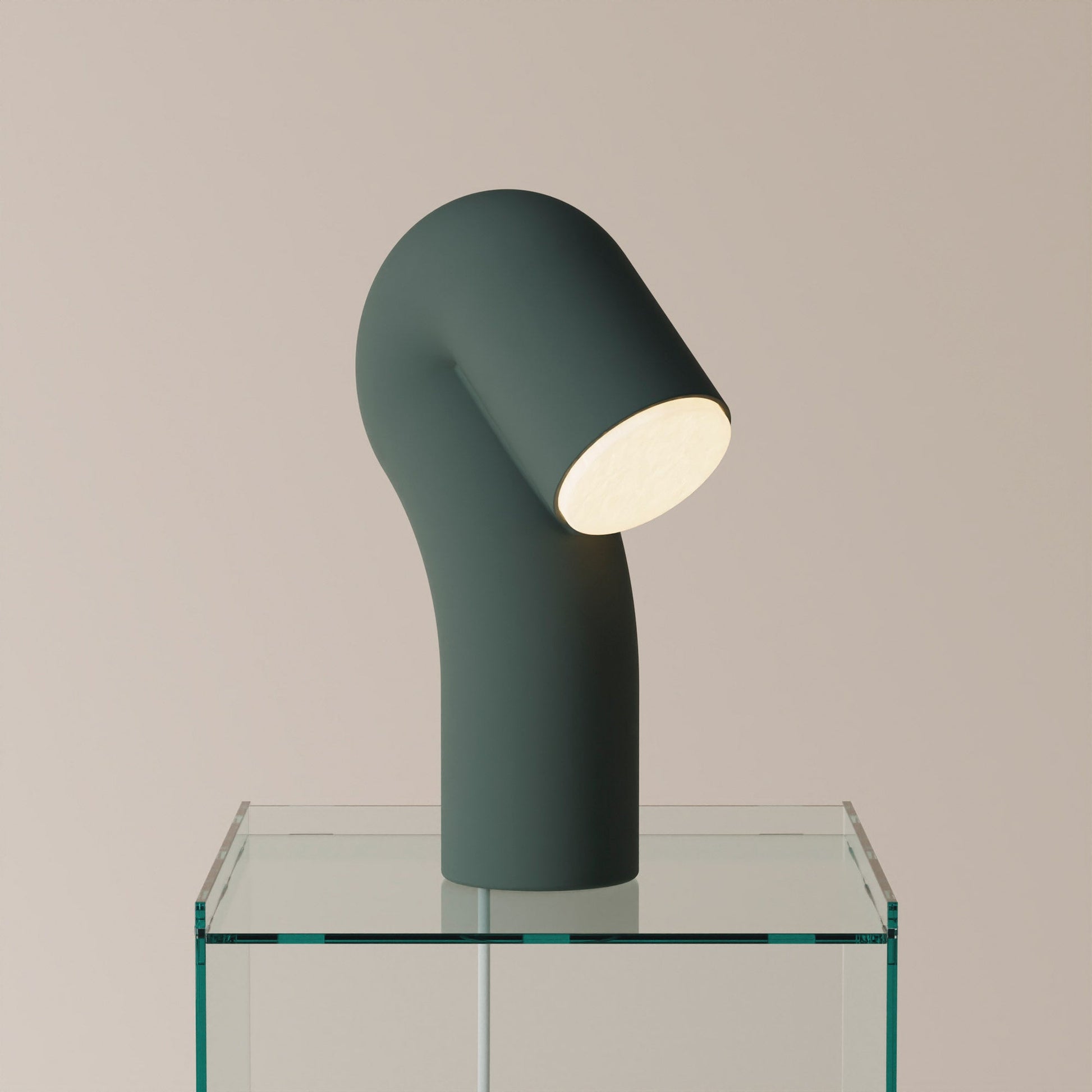 Smoothy Table Lamp in Detail.