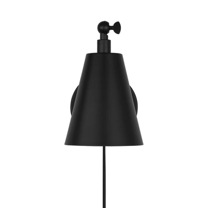 Drae Wall Light in Detail.