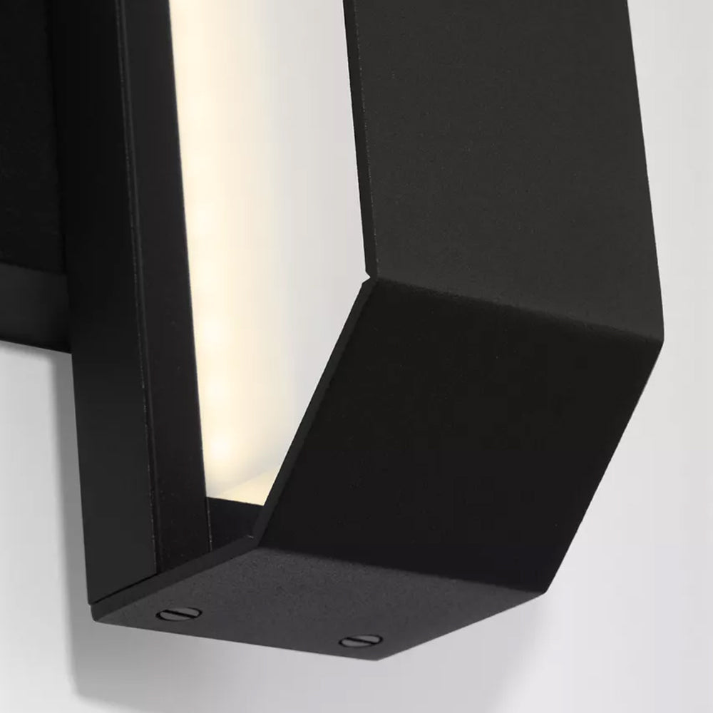 Lakemont Outdoor LED Wall Light in Detail.