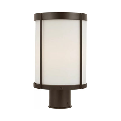 Luning Outdoor Post Light.