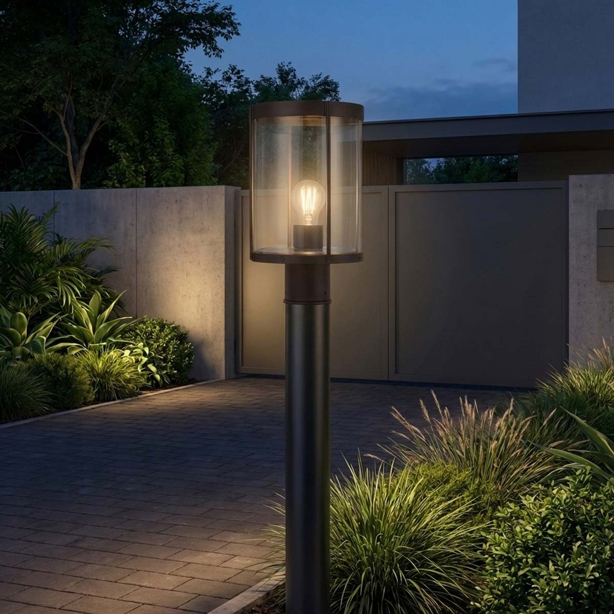 Luning Outdoor Post Light in Outside Area.