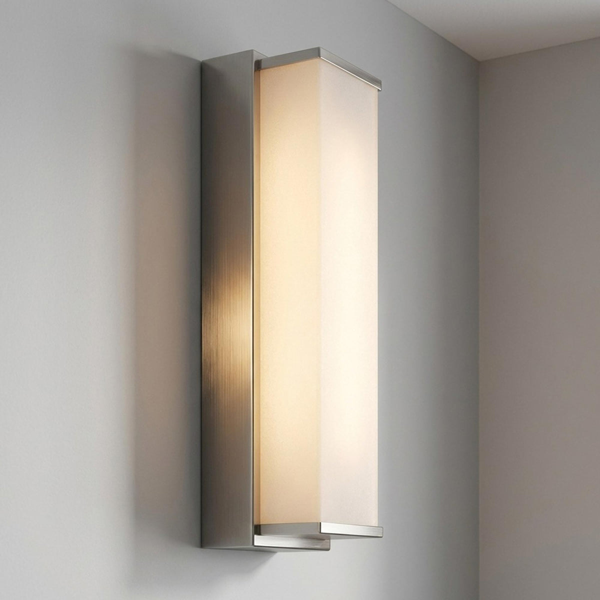 Panna LED Bath Vanity Light in Detail.