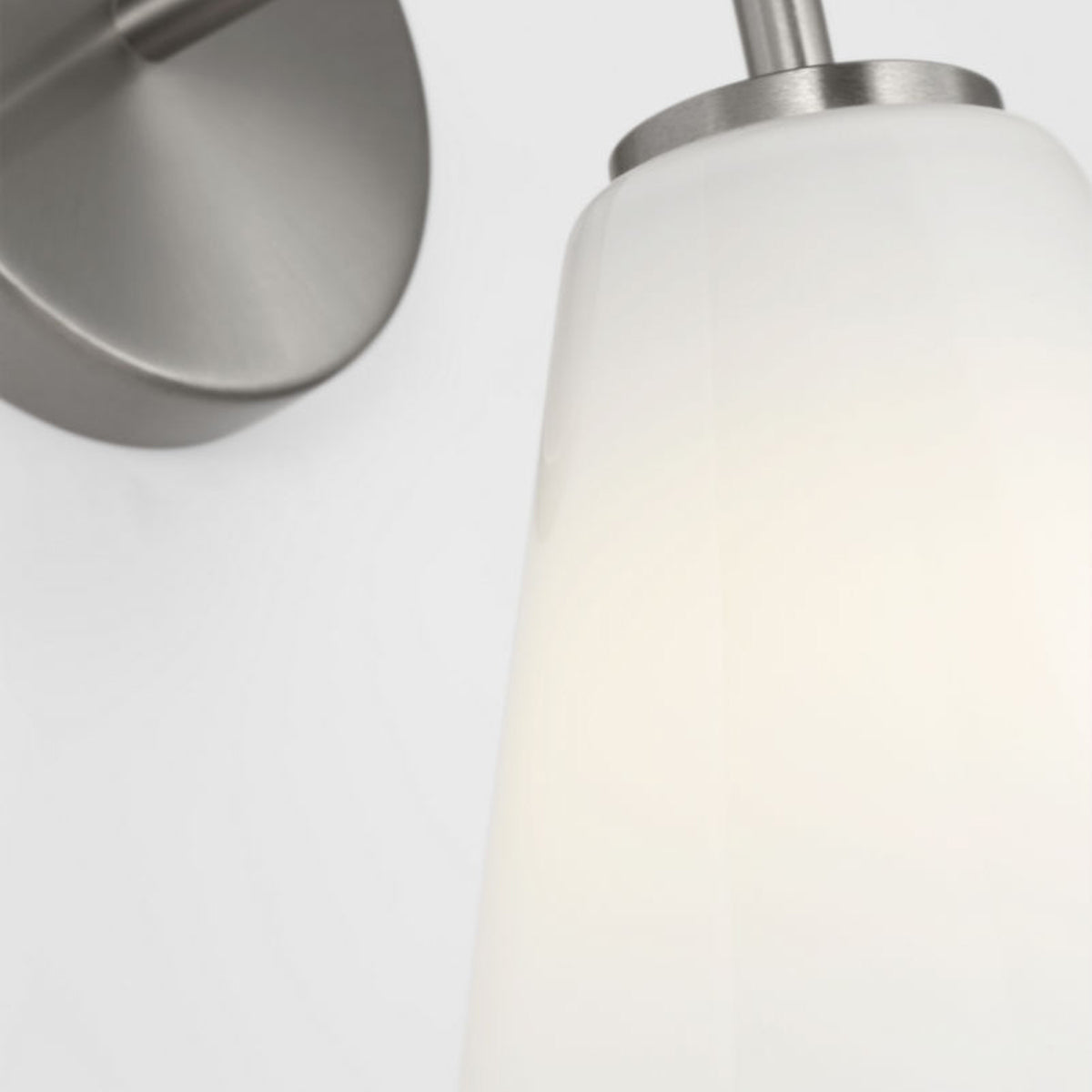 Senda Bath Wall Light in Detail.
