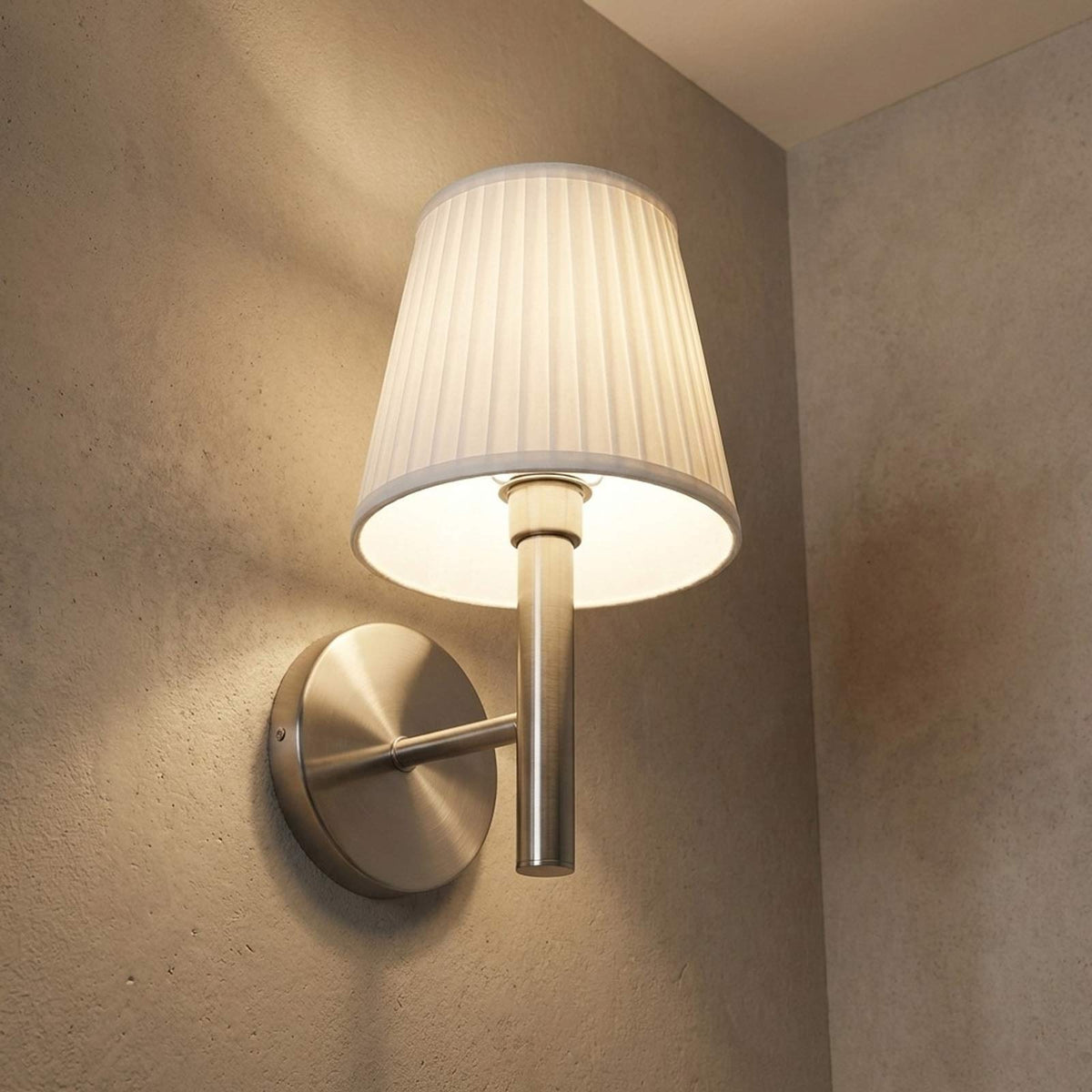 Vilera Wall Light in Detail.