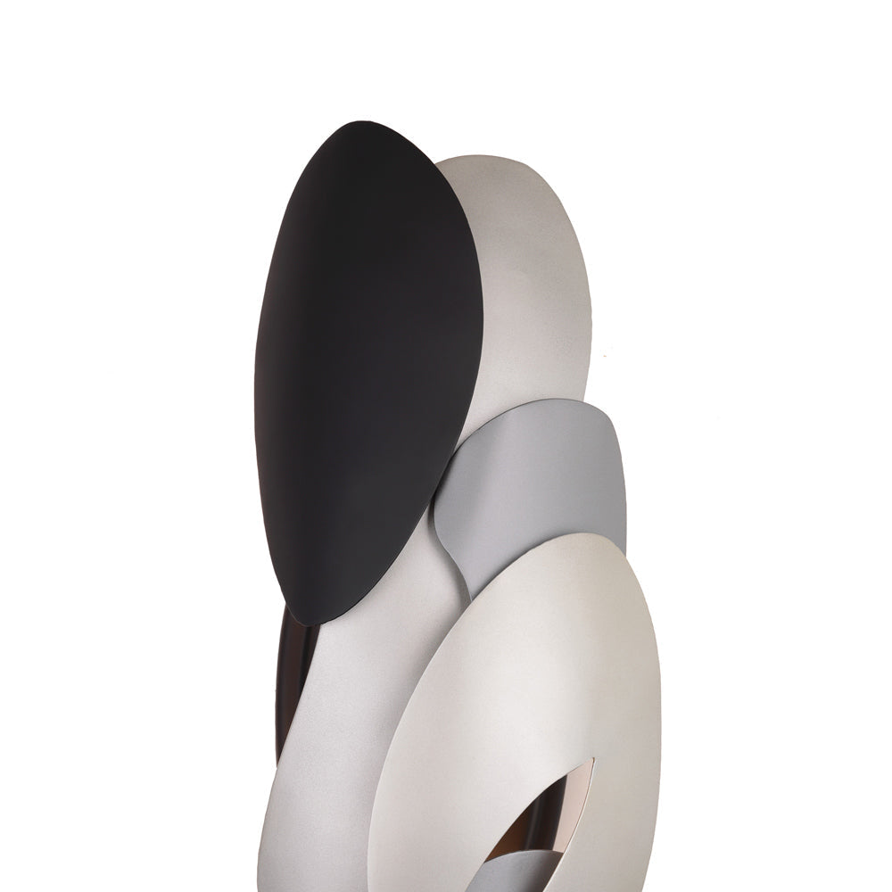 Metalo Misto Wall Light in Detail.