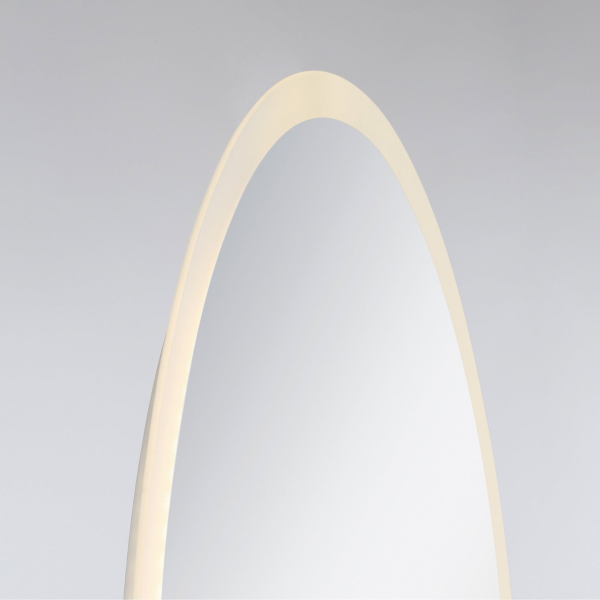 Mirrors LED Oval Mirror in Detail.