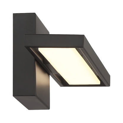 Parallel LED Wall Light in Detail.