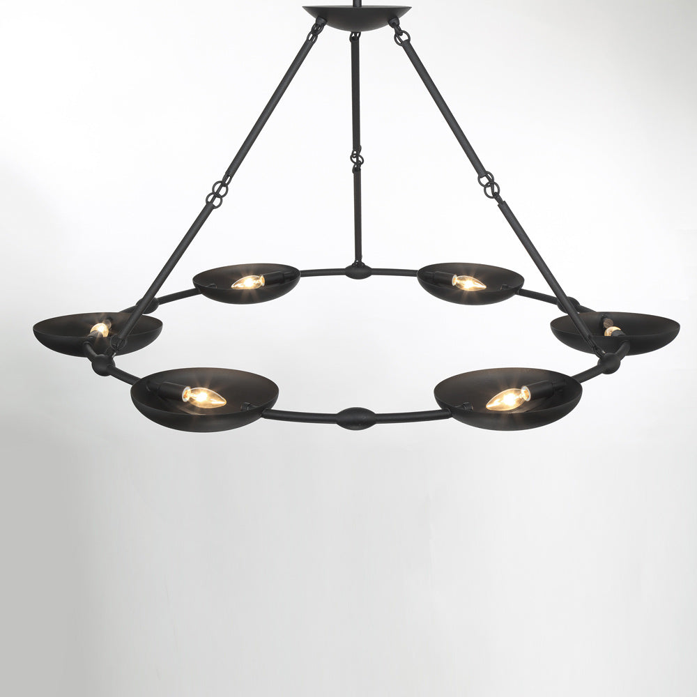 Undertas Chandelier in Detail.
