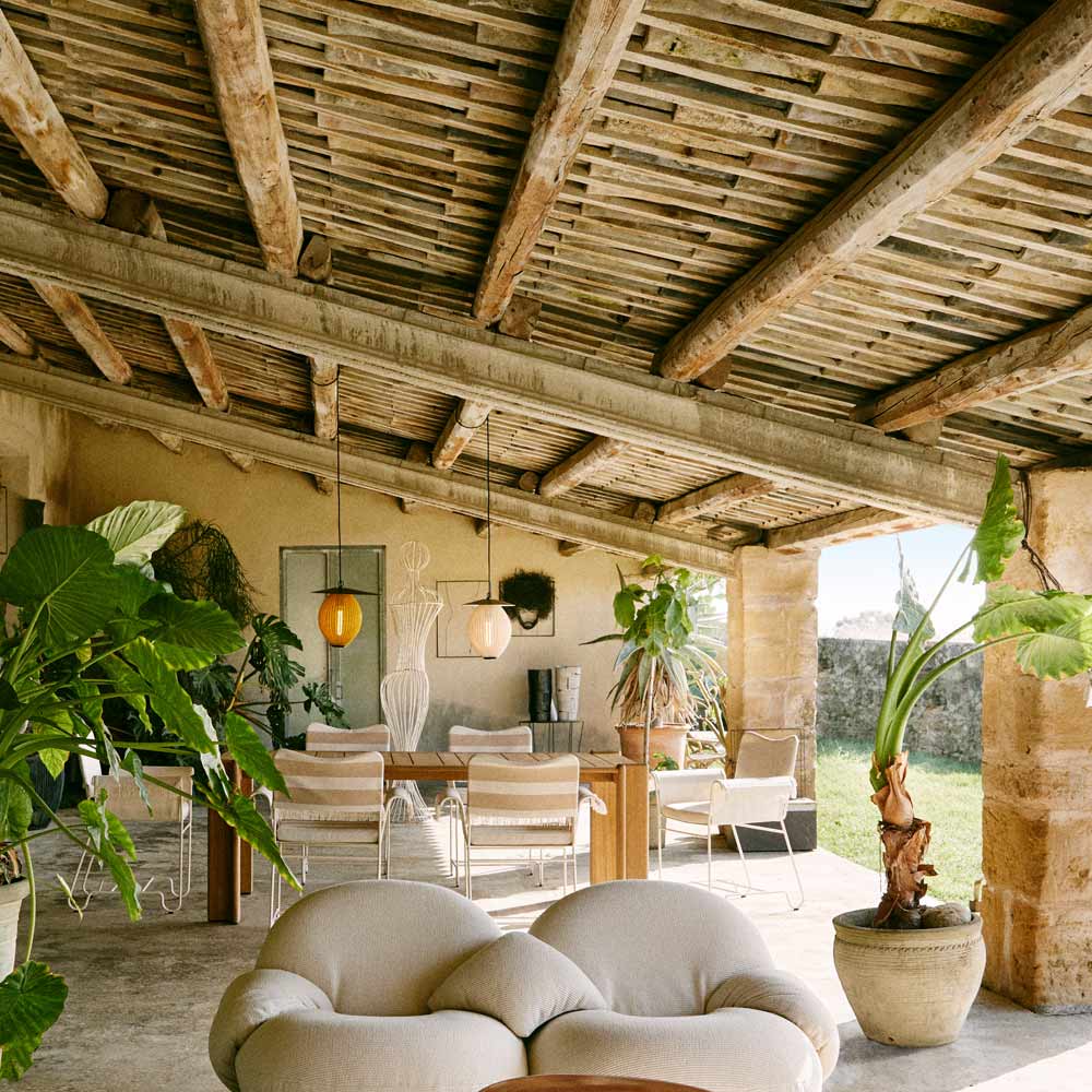 Satellite Outdoor Pendant Light in Outside Area.