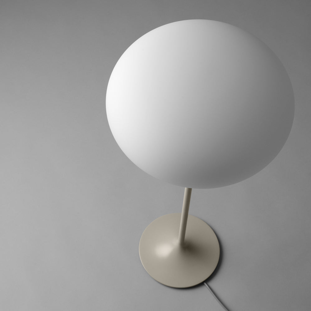 Stemlite Table Lamp in Detail.