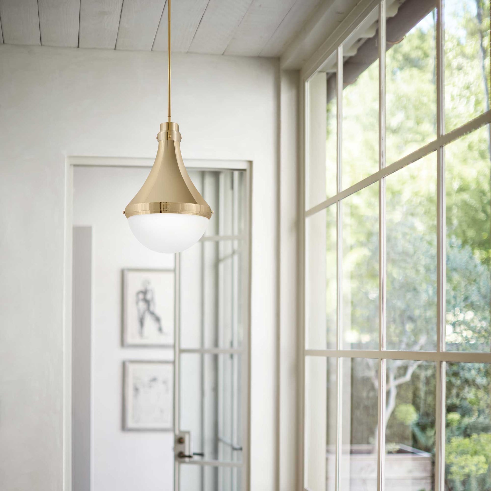 Oliver Pendant Light in living room.