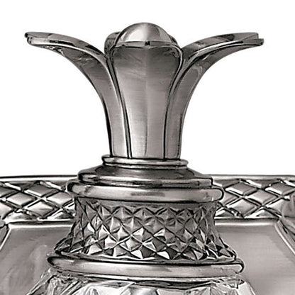 Plantation Bath Vanity Light in Detail.