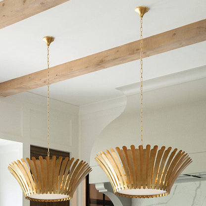 Reina Chandelier in Detail.