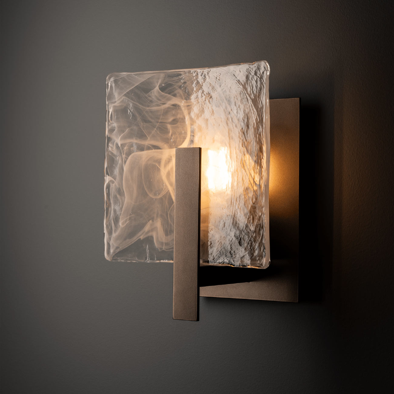 Arc Single Outdoor Wall Light in Detail.