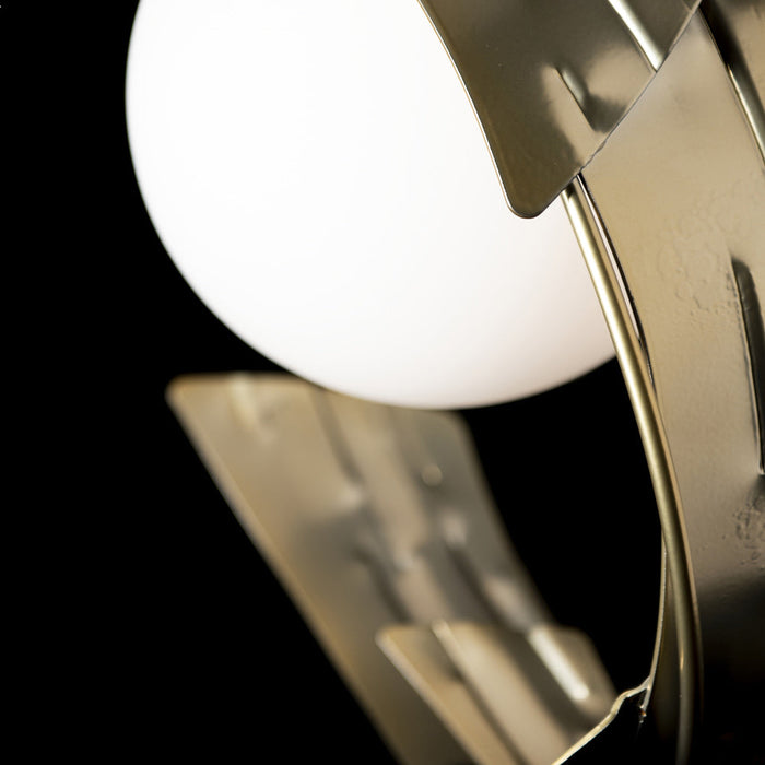 Crest Table Lamp in Detail.
