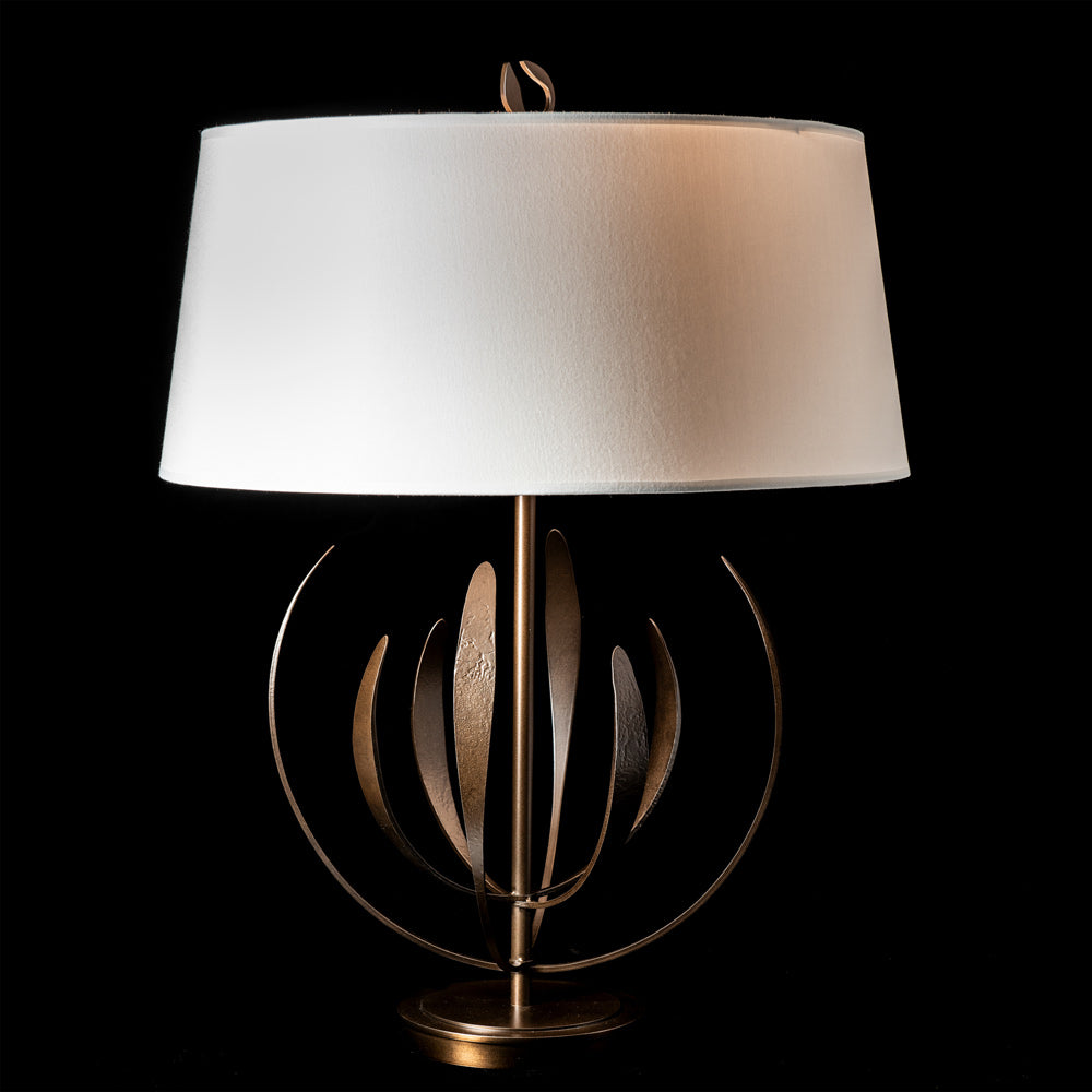 Dahlia Table Lamp in Detail.