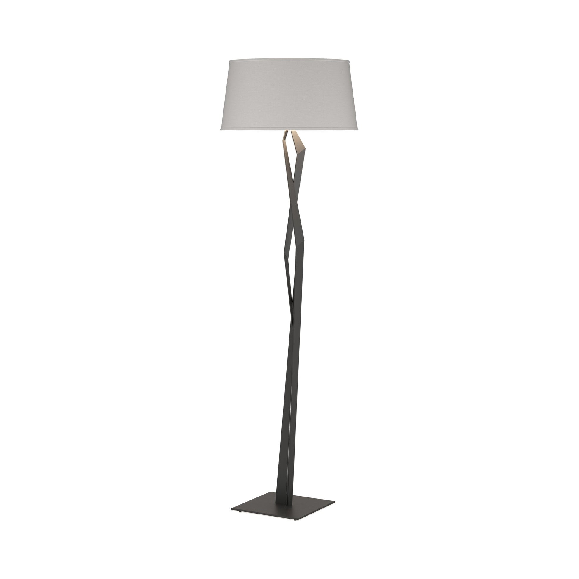 Facet Floor Lamp in Black (Flax).