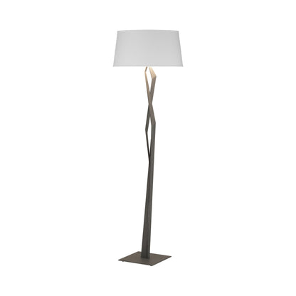 Facet Floor Lamp in Natural Iron (Natural Anna).