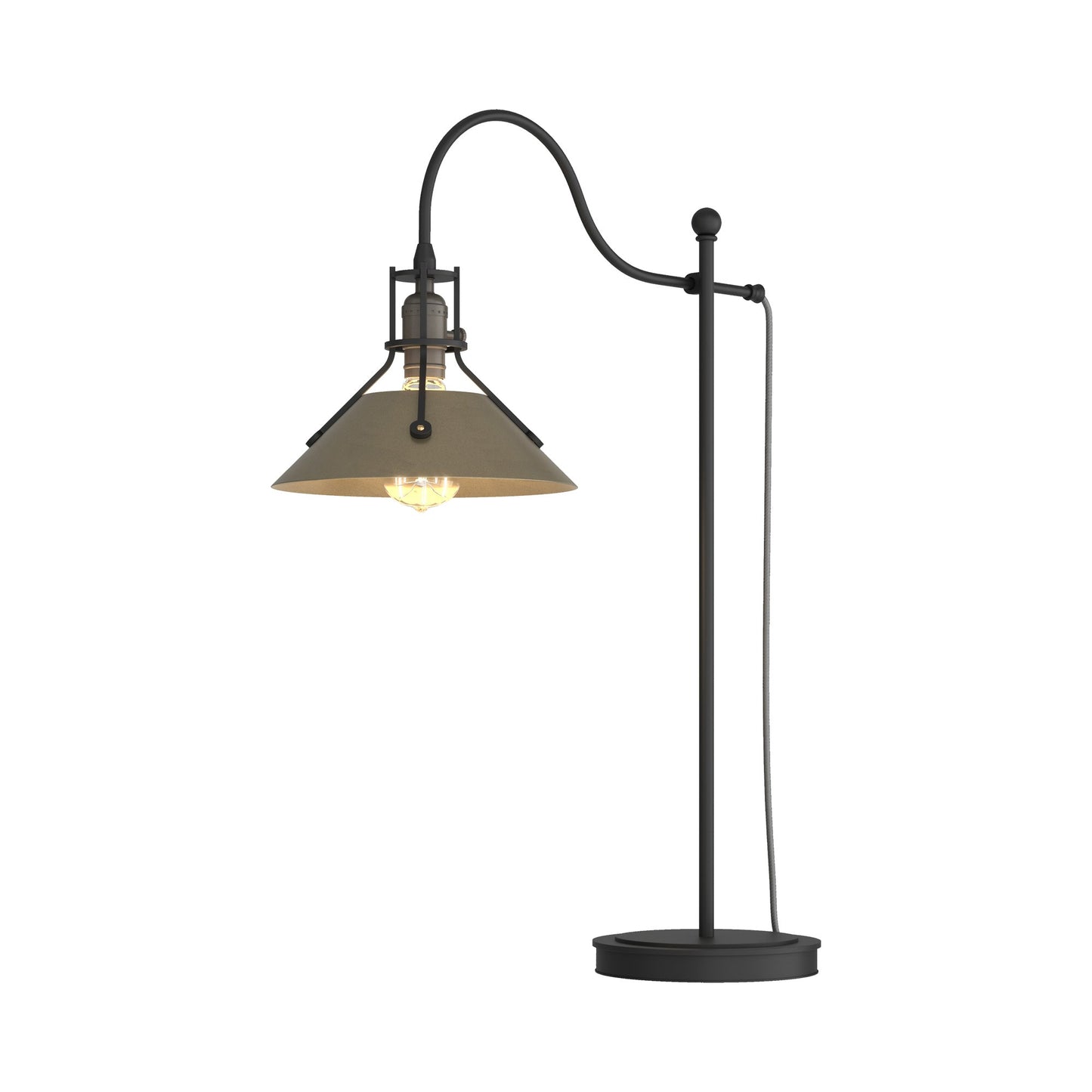Henry Table Lamp in Black/Soft Gold.
