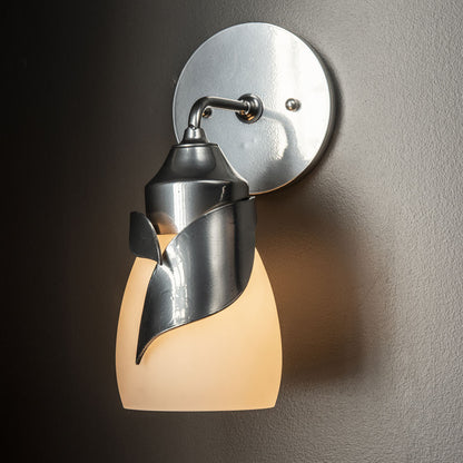 Lapas Bath Wall Light in Detail.