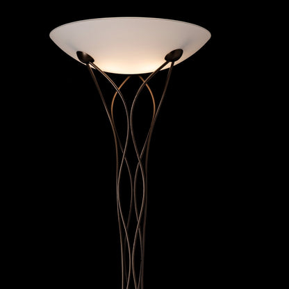 Lattice Floor Lamp in Detail.