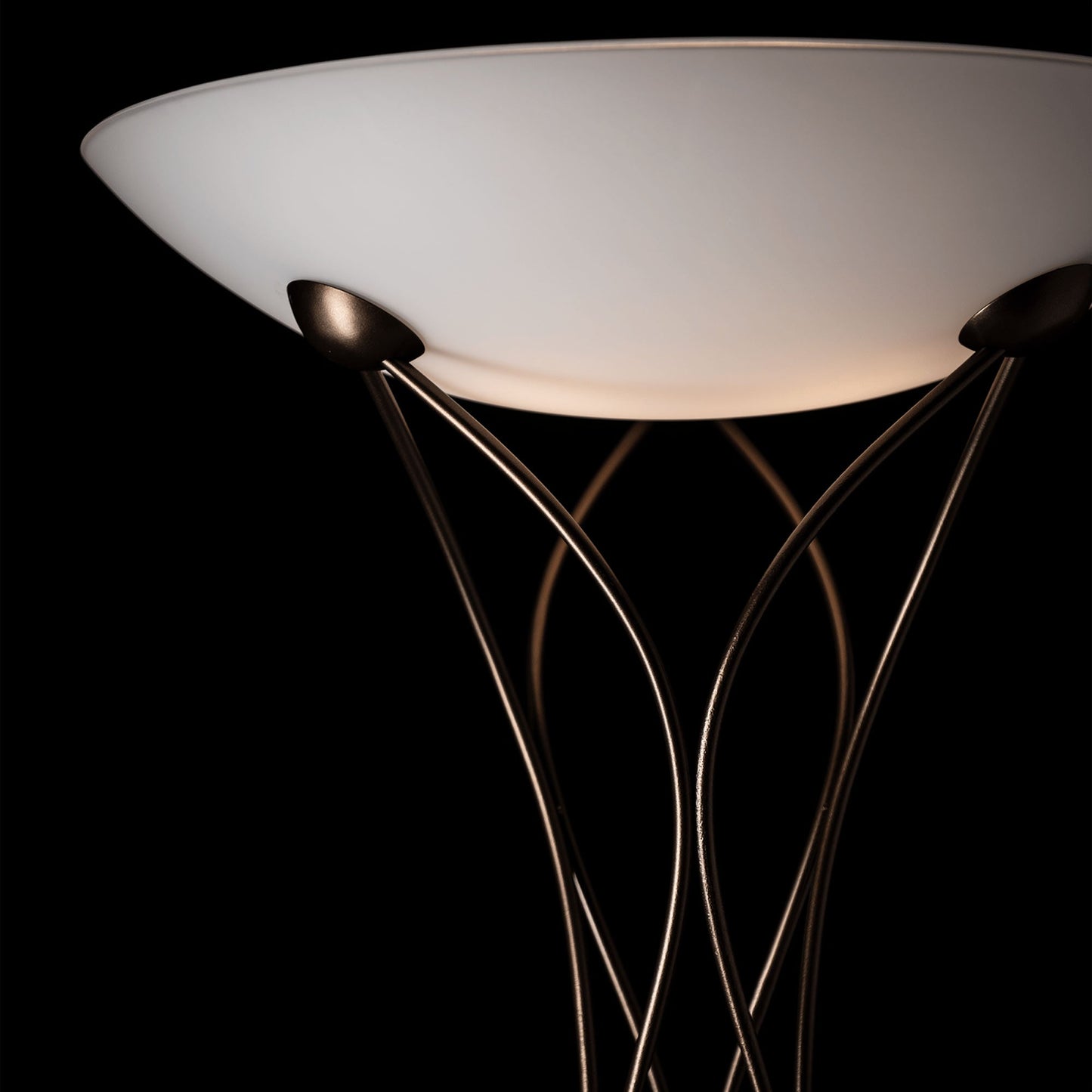 Lattice Floor Lamp in Detail.