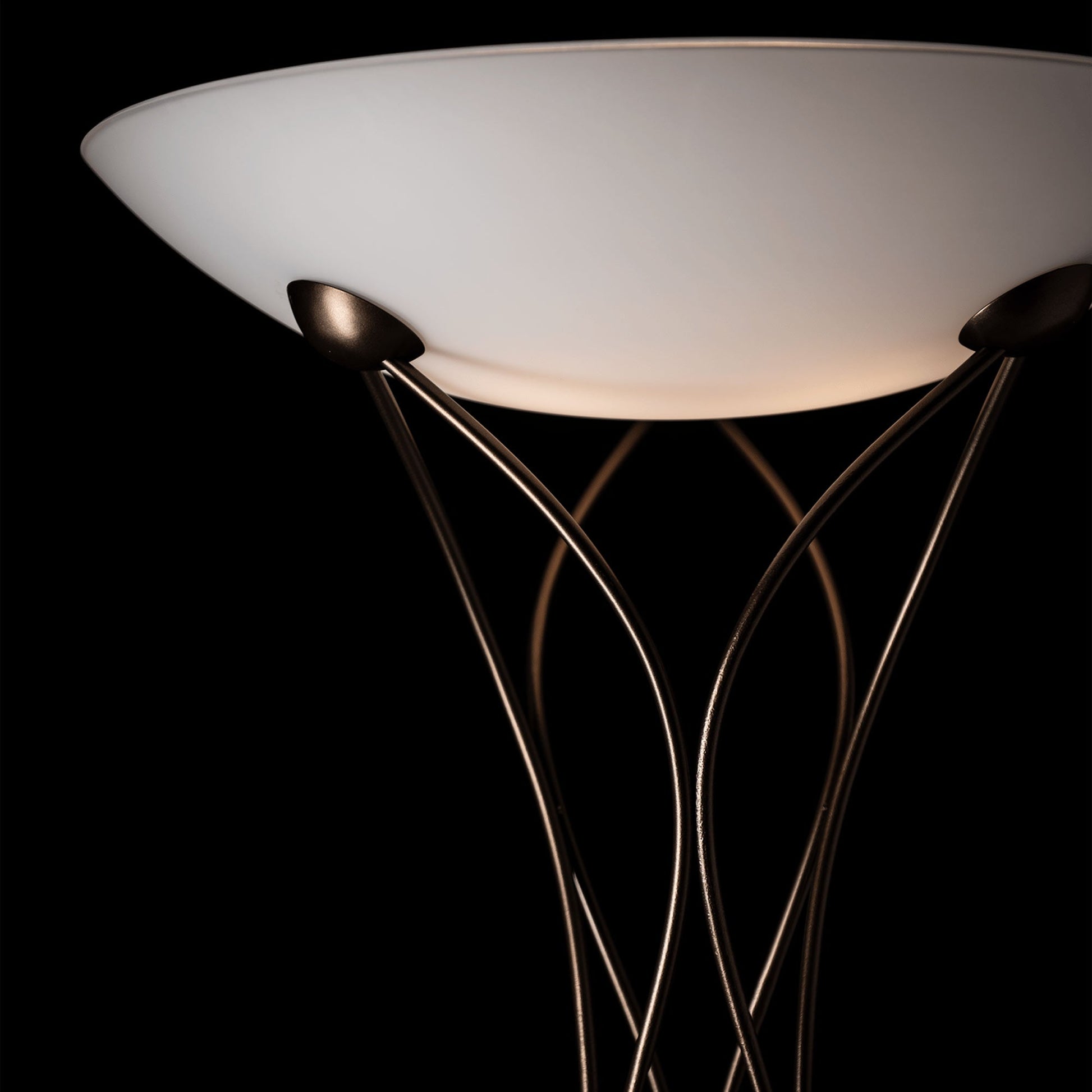 Lattice Floor Lamp in Detail.
