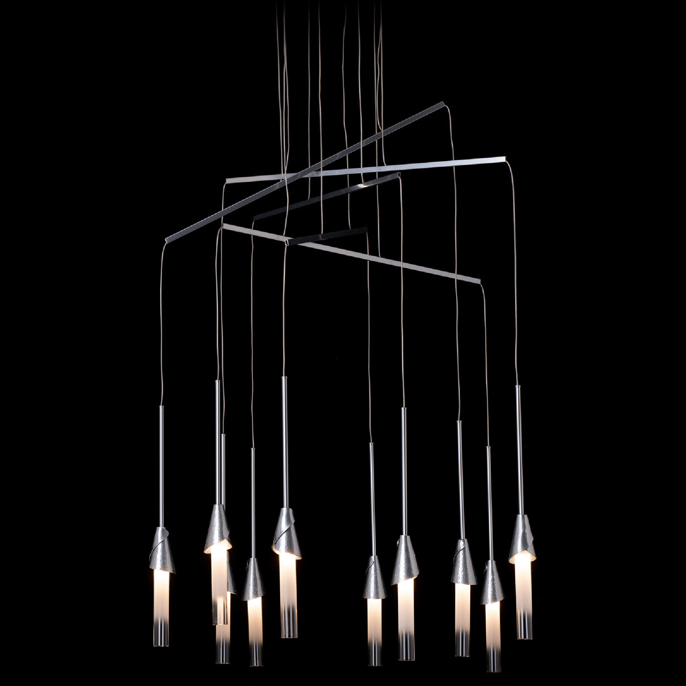 Lilium Mobile Pendant Light in Detail.