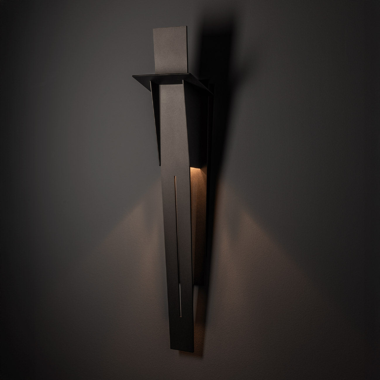 Linea Outdoor Wall Light in Detail.