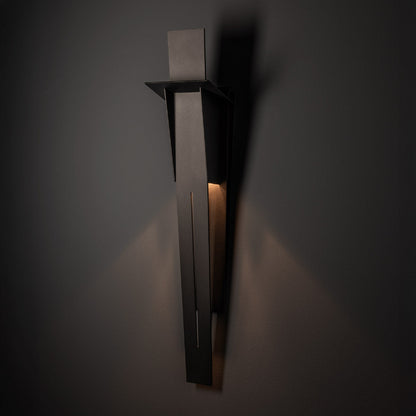 Linea Outdoor Wall Light in Detail.