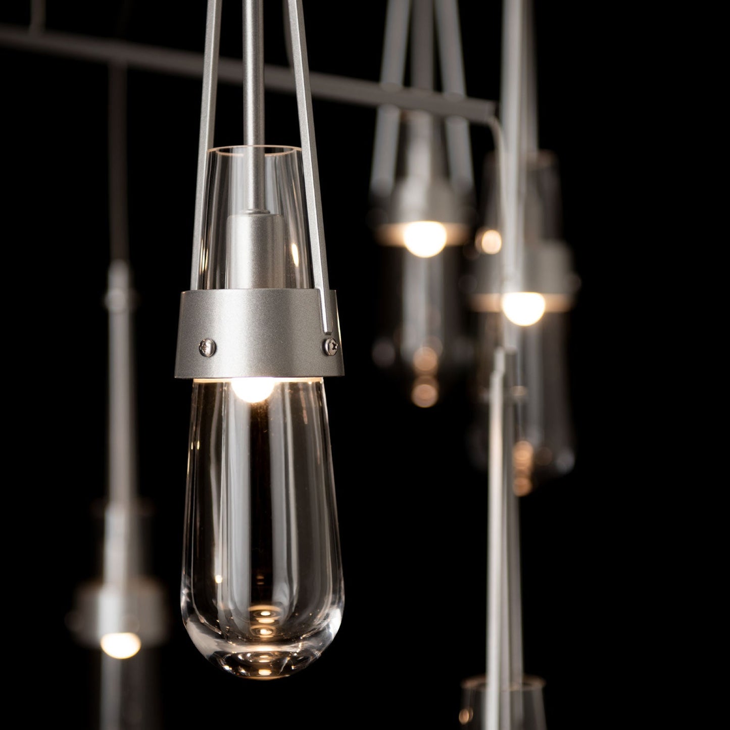 Link Mobile Pendant Light in Detail.