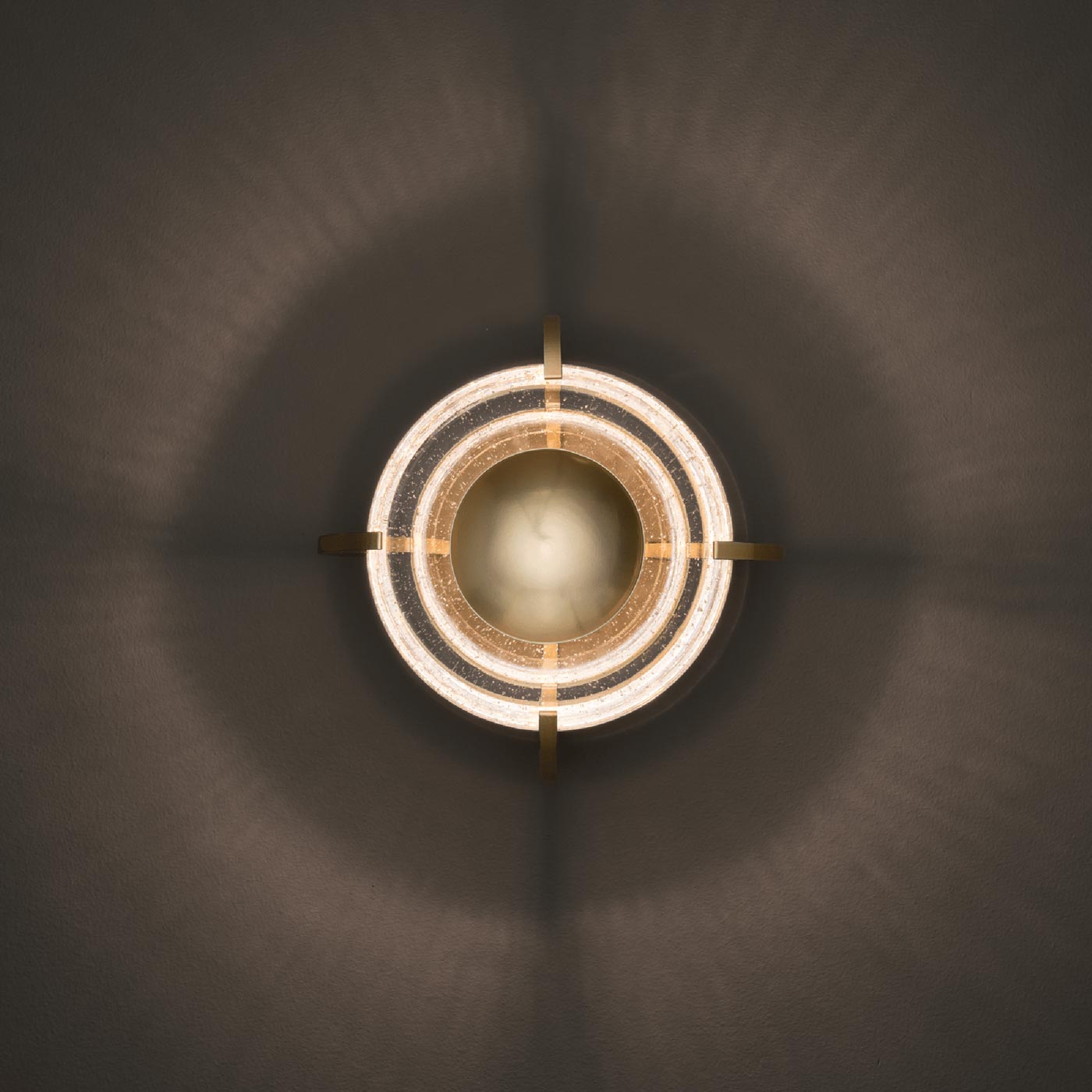 Lustra LED Ceiling / Wall Light in Detail.