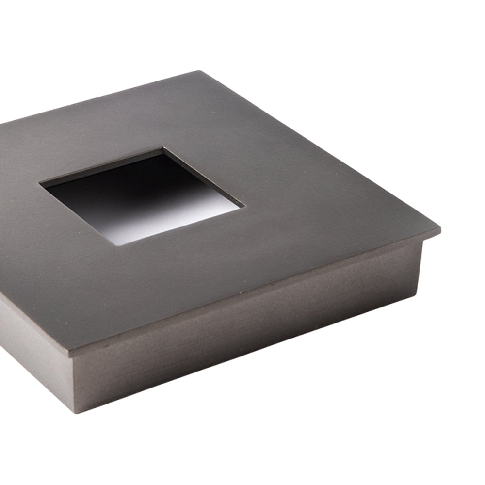 Outdoor Plate Cover in Detail.