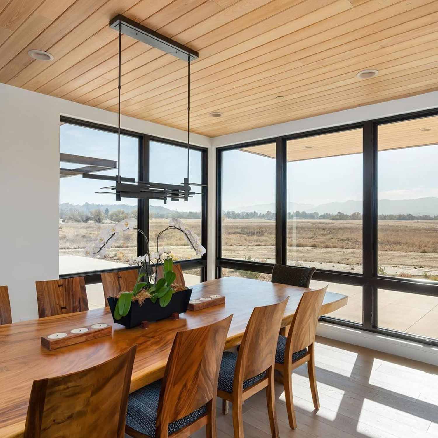 Planar Accent LED Pendant Light in dining room.