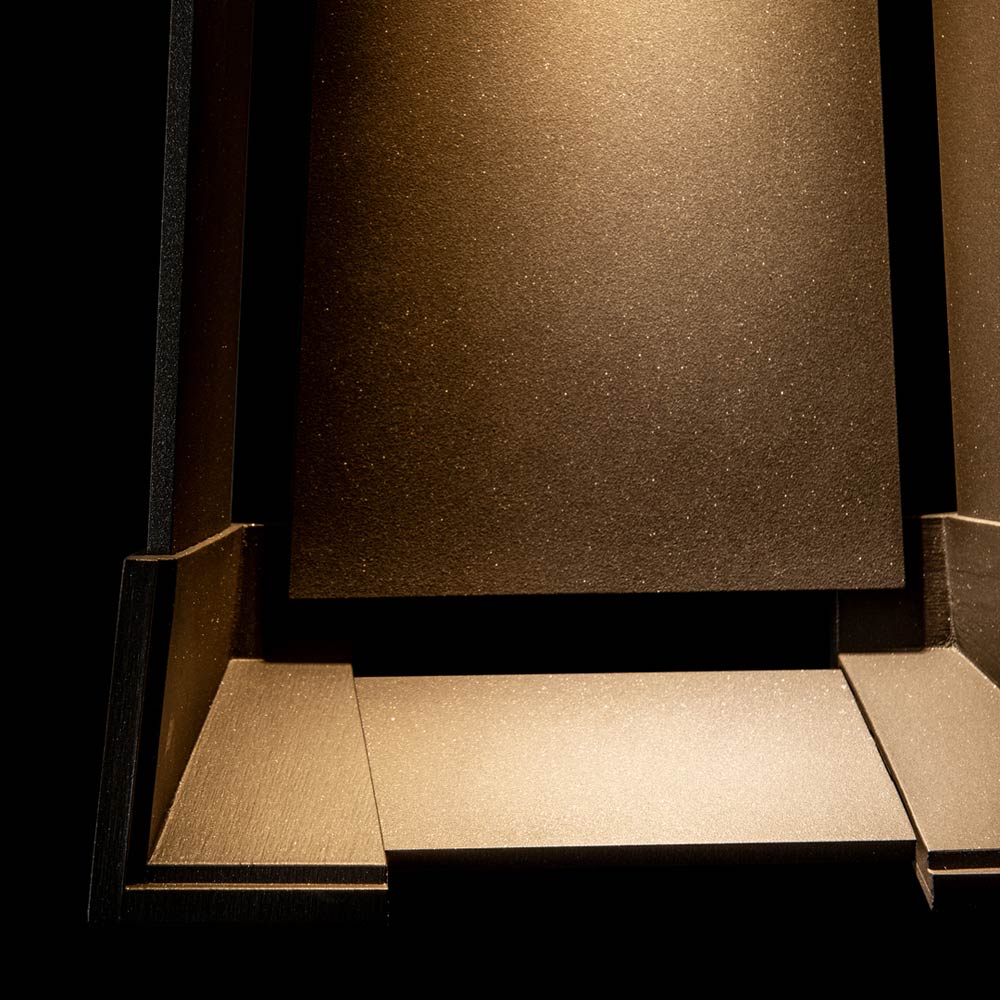 Revere Outdoor Wall Light in Detail.