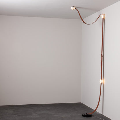 Snaps LED Floor Lamp in Detail.