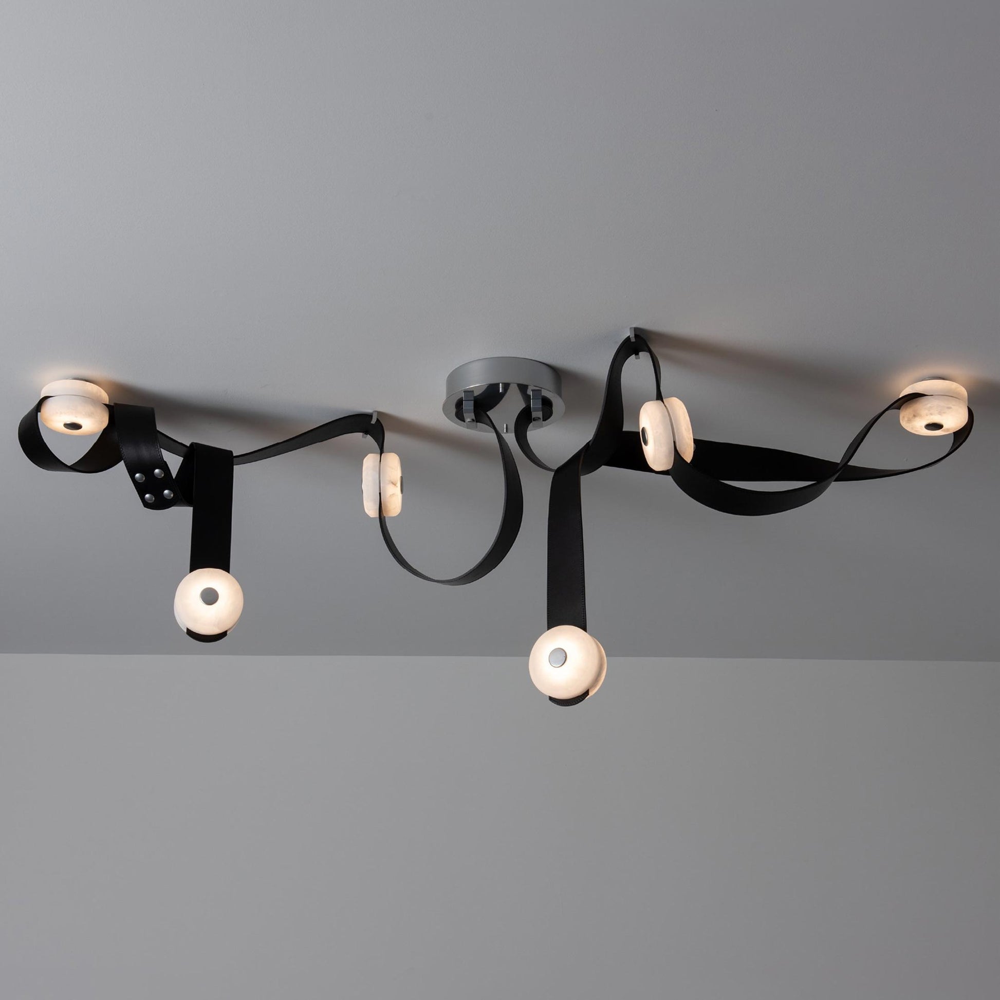 Snaps LED Pendant Light in Detail.