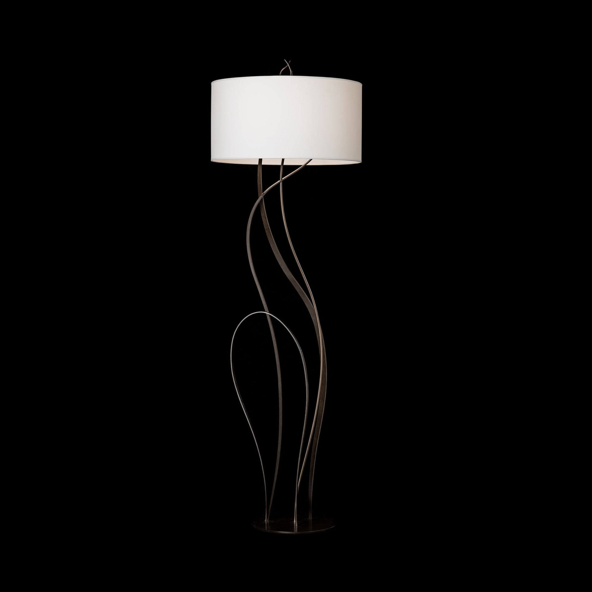Sway Floor Lamp in Detail.