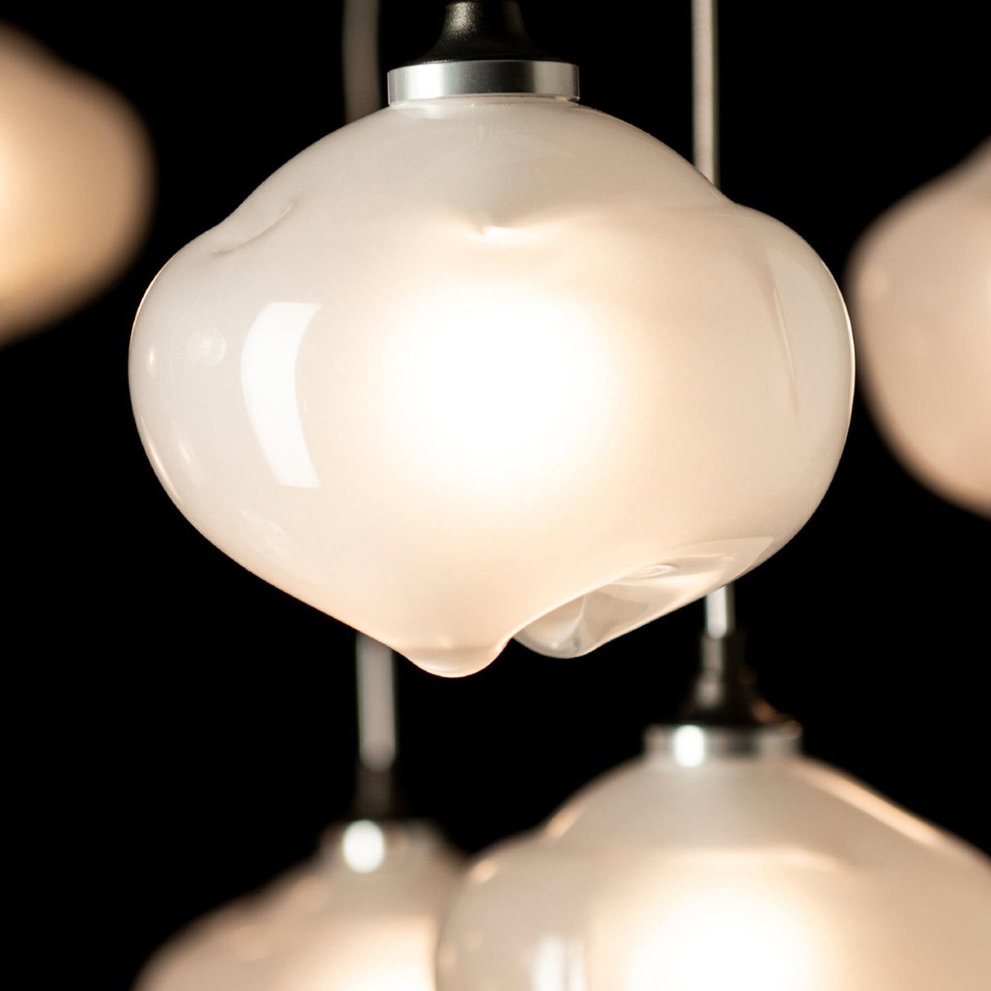 Ume Mobile Pendant Light in Detail.
